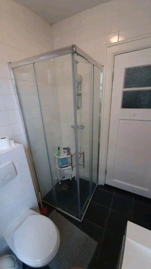 Nicole, Not For Parties, Not A Hotel, Room With Shared Bathroom, No Kitchen アムステルダム エクステリア 写真