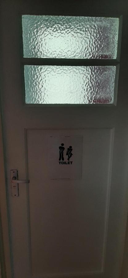 Nicole, Not For Parties, Not A Hotel, Room With Shared Bathroom, No Kitchen アムステルダム エクステリア 写真
