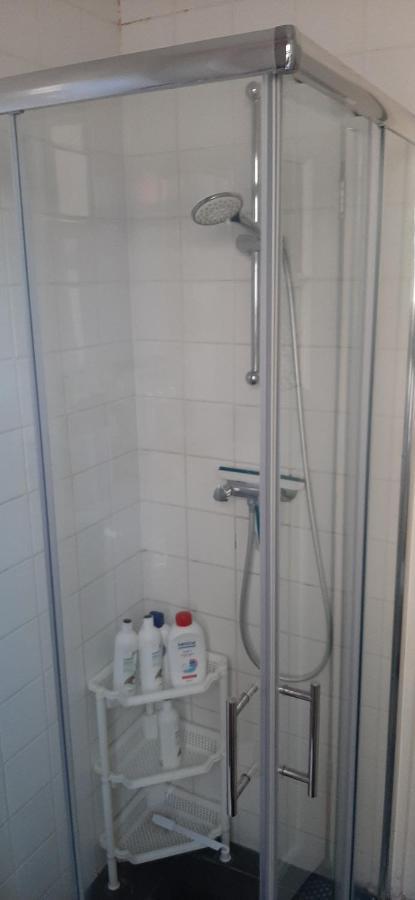 Nicole, Not For Parties, Not A Hotel, Room With Shared Bathroom, No Kitchen アムステルダム エクステリア 写真